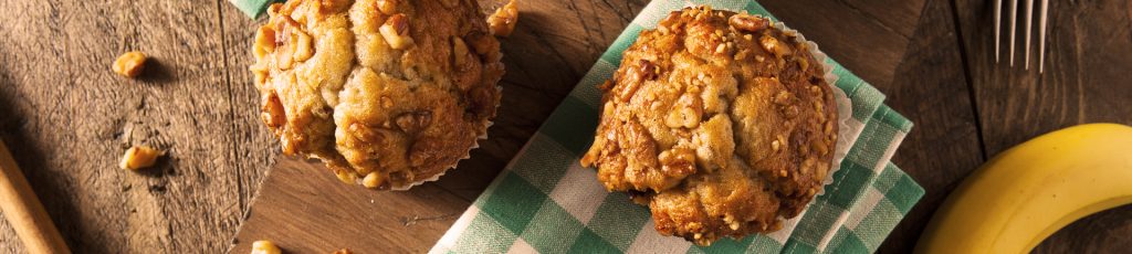 muffin de banana e chocolate