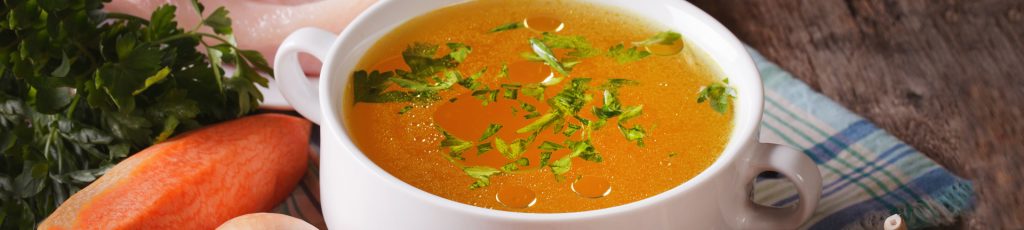 Caldo de legumes caseiro